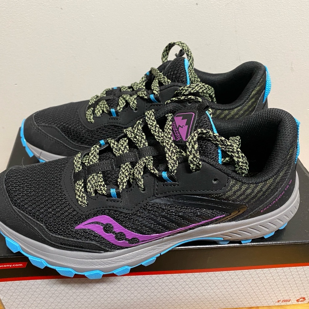 Saucony Excursion TR15, women's size 9, like new